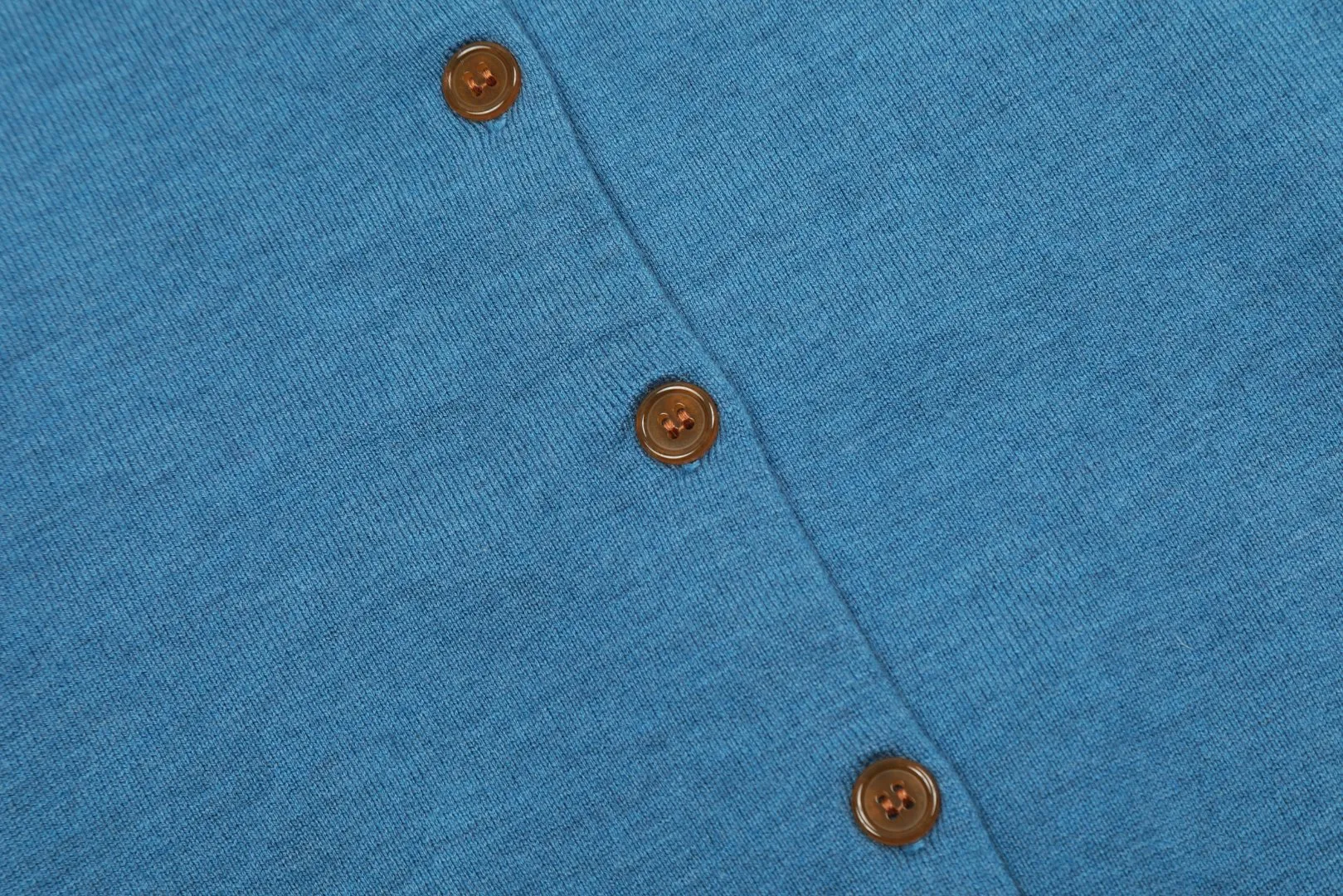 vivienne west wood Vivienne Saturn Classic Knitted Sweater Wool Cardigan 2023FW Latest Model Exclusive and Highest Quality on the Whole Network Order with Confidence - 🧩15% Merino Cotton Wool 85% Wool Blended 🧩Correct Italian 🇮🇹100% Wool Washed Wheat Logo 🧩Original Purchase True Model Opening 🧩Original Purchase Records and Comparison Charts Can Be Provided Order with Confidence 🧩Customized laser translucent buttons, the texture is clean and clear, completely restored 🧩Instant sale of all Taobao 300+ versions. Purchasing quality, full of quality, definitely not a copywriter, a real good product, the actual product is far beyond the budget. Size: S -M- L Color: black, cream apricot, coffee, gray, fluorescent green, blue